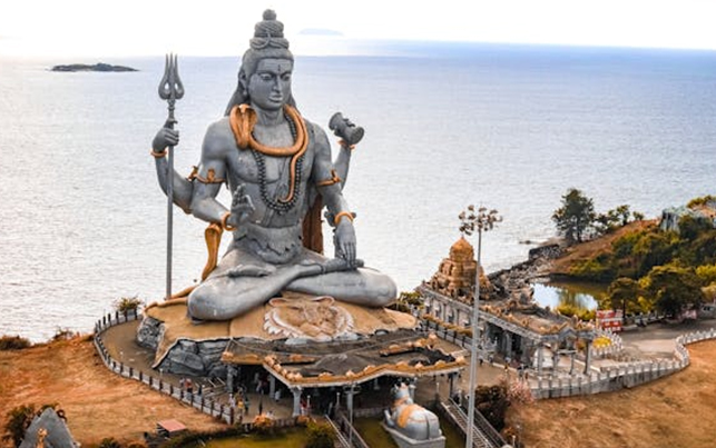 Taxi services to Murdeshwar